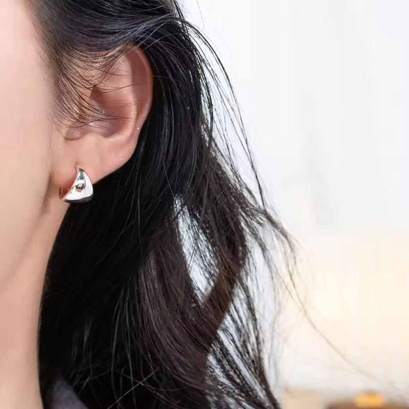 Cercei din argint Triangular Elegance