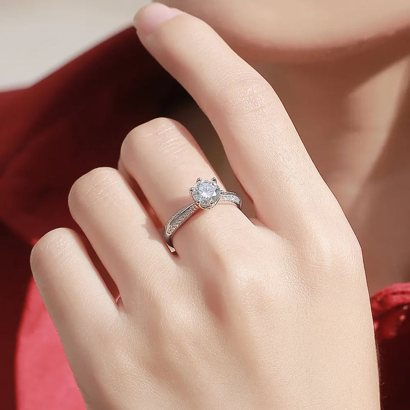 Inel reglabil din argint cu diamant Moissanite Vivienne