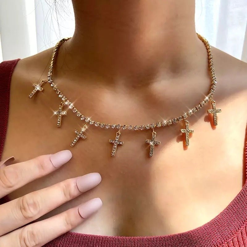 Lănțișor Sparkling Crosses - Vagance Jewelry